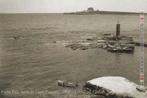 Porto Palo - Isola di Capo Passero - Fotografia del 1958 - inserita il 13/01/02