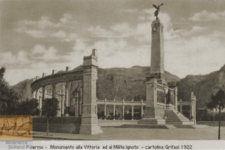 Monumento del cinquantenario della liberazione di Palermo - cartolina archivio Grifasi del 1922 - sul web dal 16/3/02