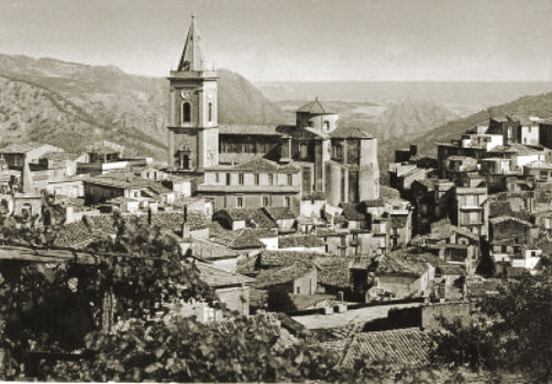 Novara di Sicilia nel 1957 - fotografia inserita il 22/11/04