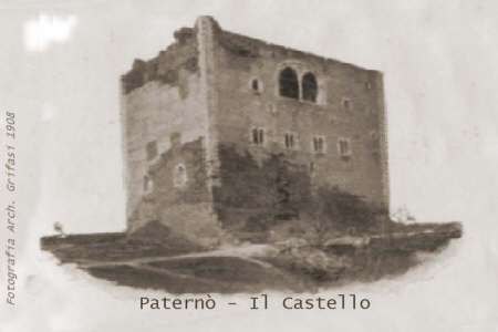 Paternò - Il Castello - fotografia del 1908 - inserita il 11/11/01