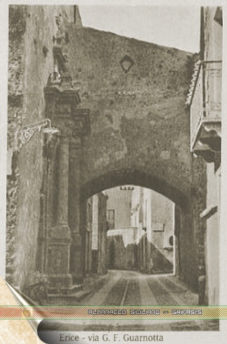 Erice - via Gian Filippo Guarnotta - cartolina del 1946 collezione Grifasi - inserita il 20/01/02