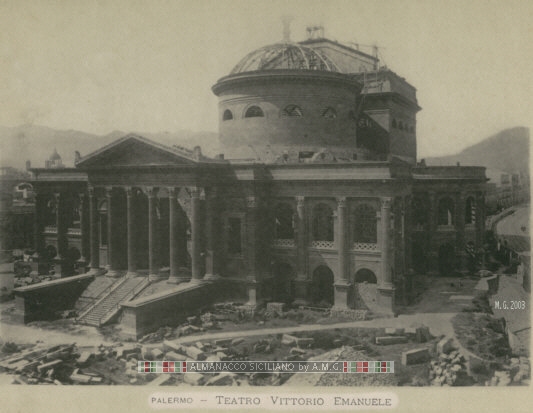 Teatro Massimo 1890 circa - fotografia propriet Mario Grifasi